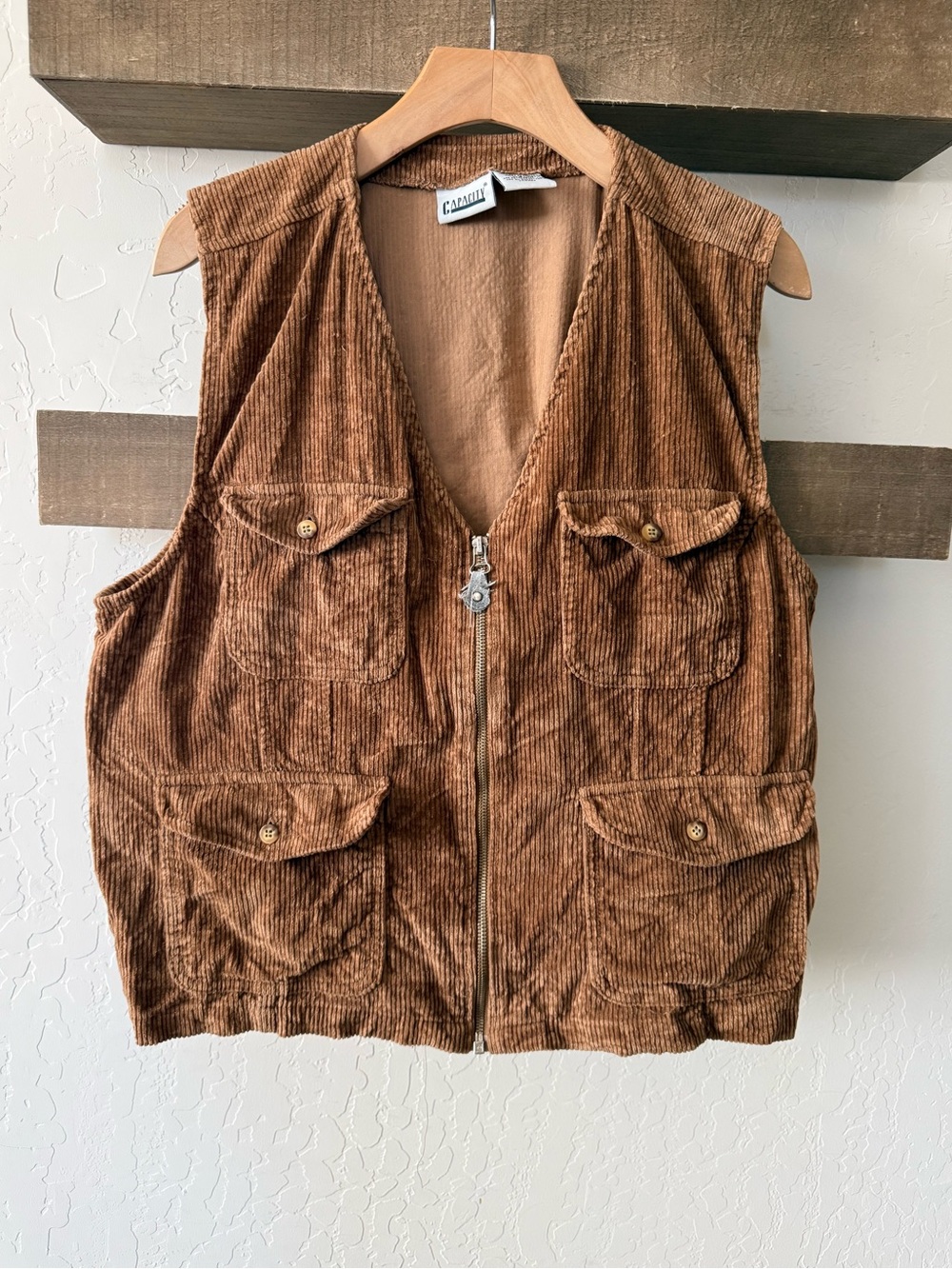 Capacity|Vintage Corduroy Utility Vest,full zip in 100% cotton•••LARGE,Brown Tan